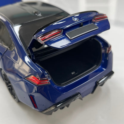 MINICHAMPS 1/18 BMW M5 2024 Metallic Blue 110023802