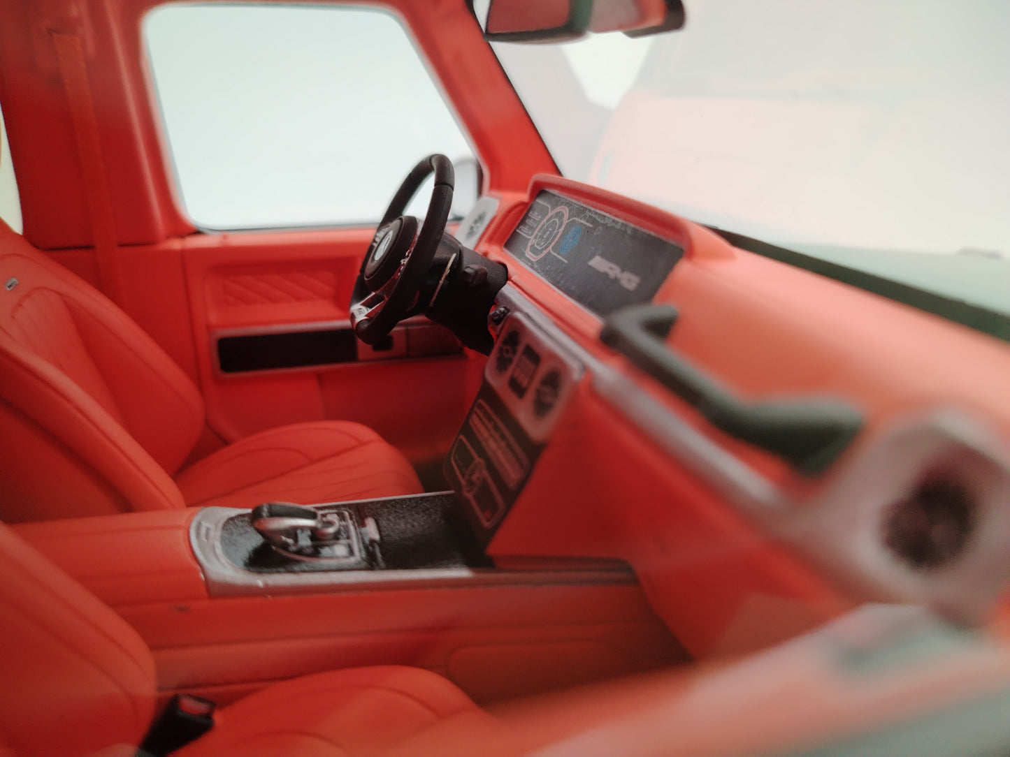 GT Spirit 1/18 Mercedes-Benz G63 OW Designer Green Orange Paint Limited Edition Simulation Model Car