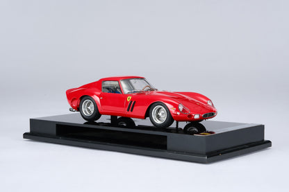 Amalgam 1/18 Ferrari 250GTO road version resin enclosed car model