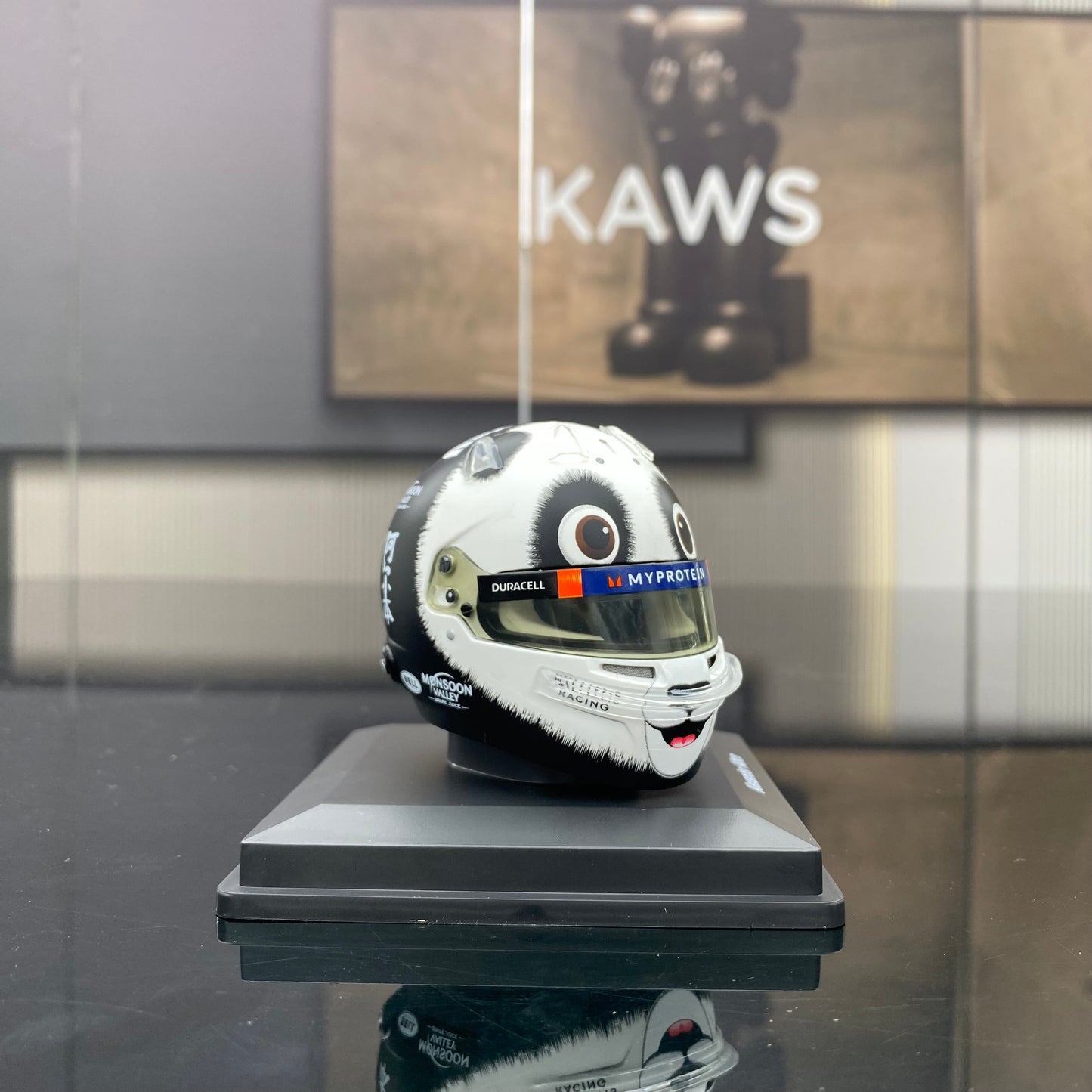 SPARK 1/5 Helmet 2024 Chinese Grand Prix Williams Team Albon 5HF151