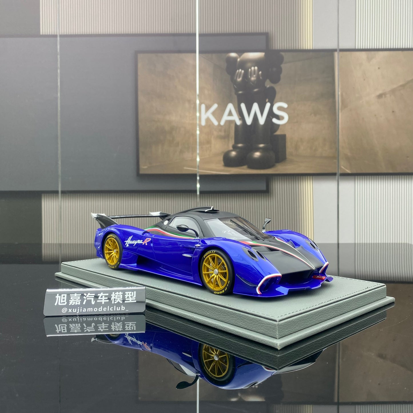 BBR 1/18 Pagani Huayra R blue simulation car model ornaments