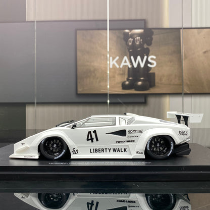 TOPSPEED 1/18 Lamborghini Countach LB-WORKS White Simulation Car Model