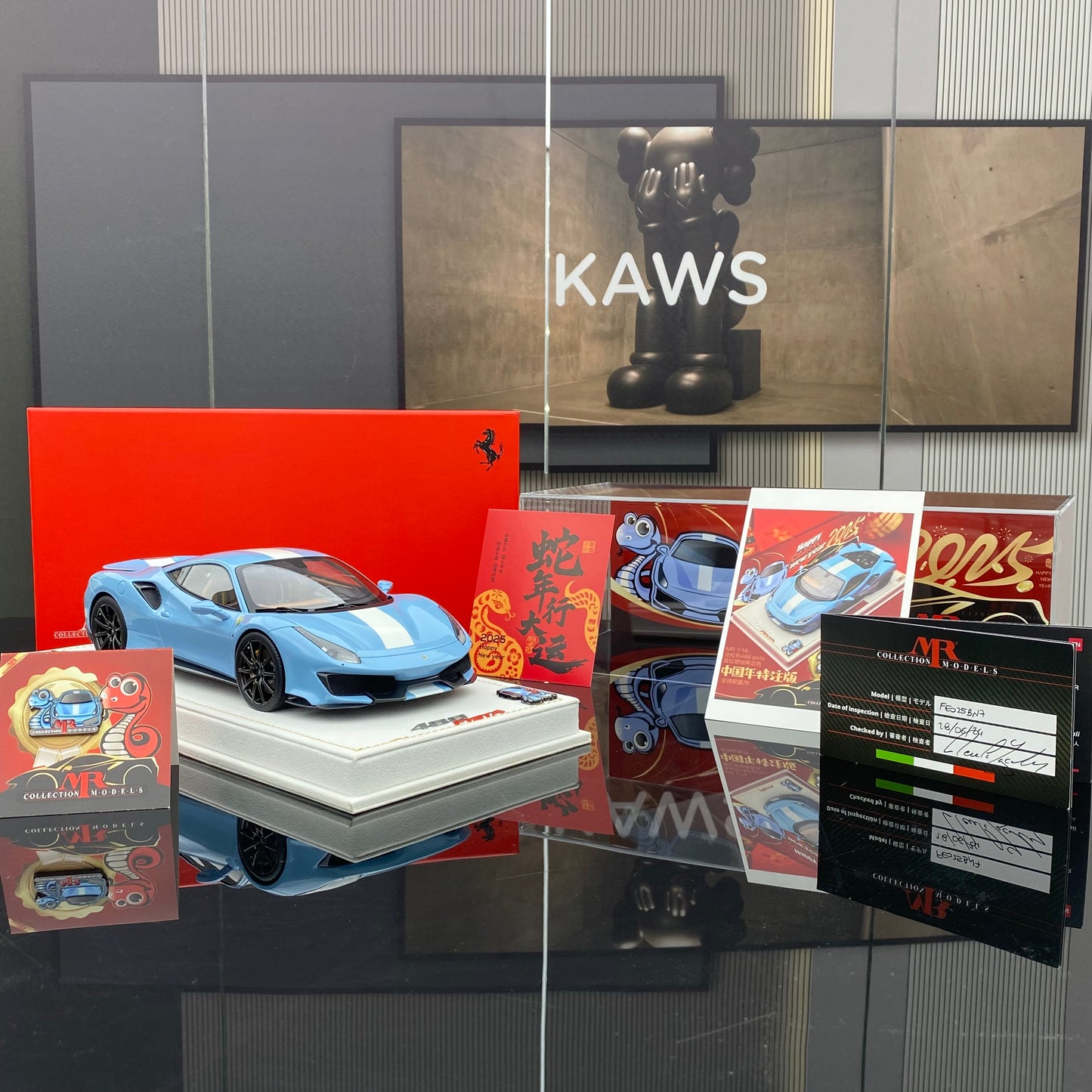 MR 1/18 2025 Year of the Snake Edition Ferrari 488 pista Plata Blue car model