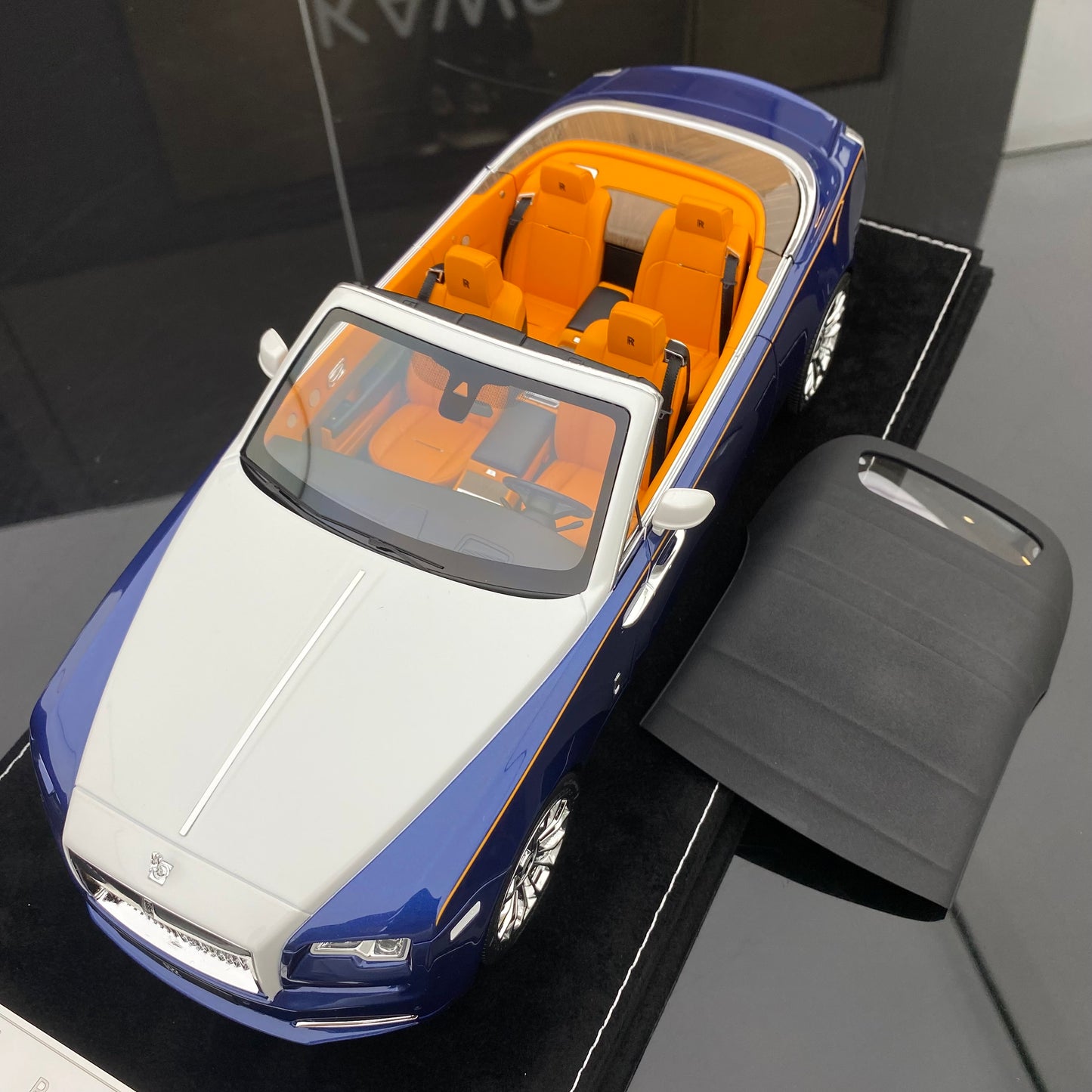 HH Model 1/18 Rolls-Royce Dawn Resin Simulation Car Model