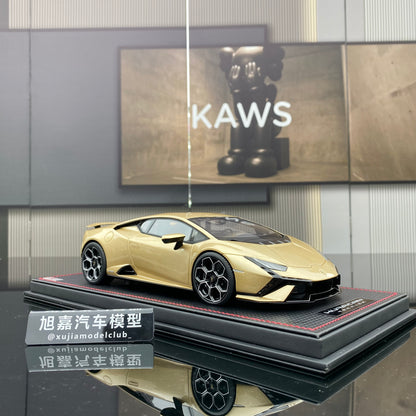 Lamborghini Huracan LP640-2 Tecnica Sunburst Gold Edición Limitada a escala 1/18