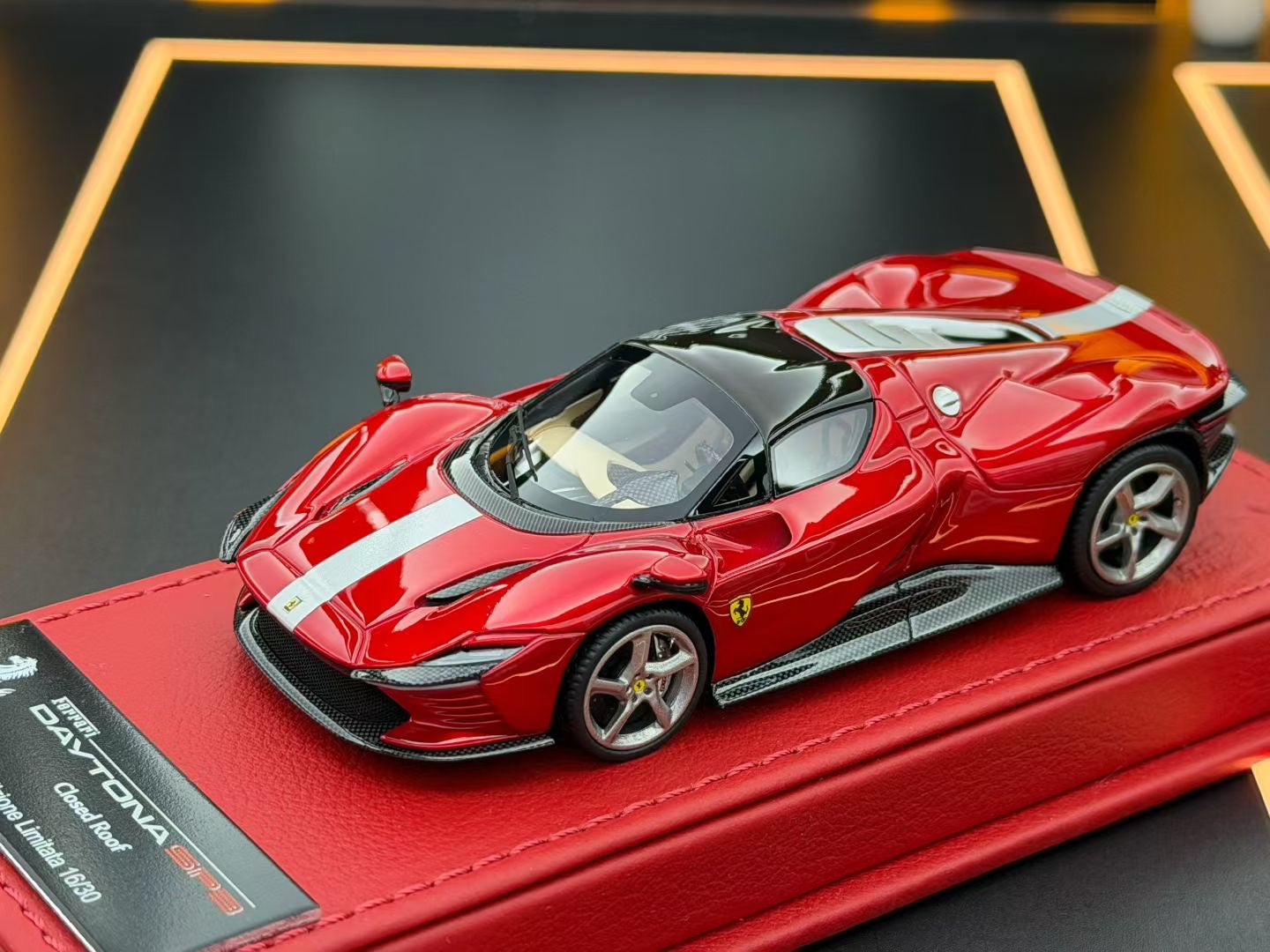 BBR 1:43 Ferrari Daytona SP3 Closed roof
Rosso Fuoco gloss 16/30 DDJ109