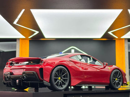Amalgam 1/18 Ferrari 488pista M6283-SC2