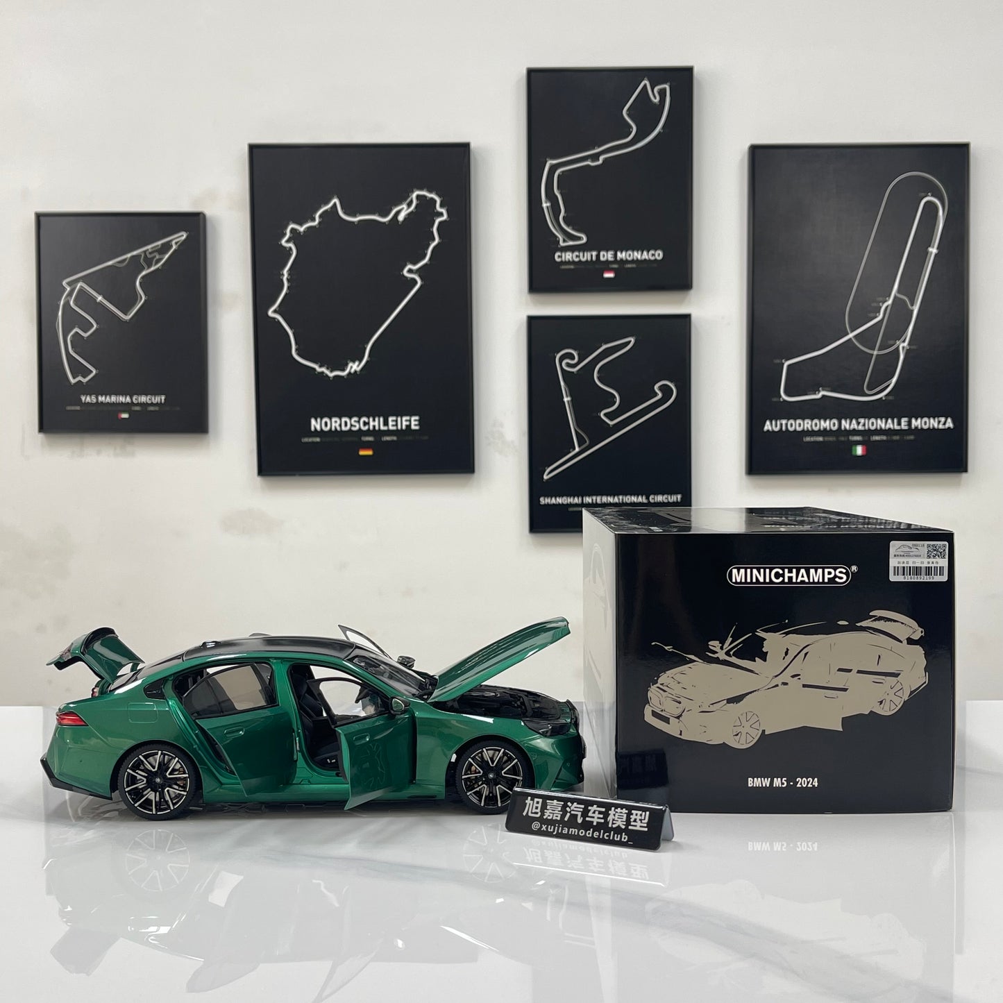 MINICHAMPS 1/18 BMW M5 2024 Metallic Green 110023800