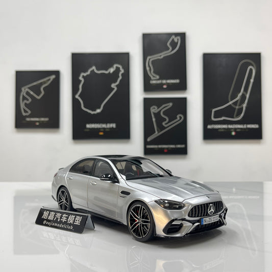NZG 1/18 Mercedes-AMG C63 S E Performance – Tech Silver (111200055)