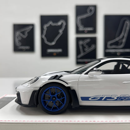GH MODEL 1/18 Porsche 992 GT3RS, Sky Grey Limited Edition Model Car Figurine