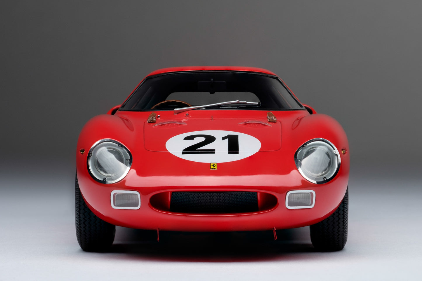 Amalgam 1/18 Ferrari 250 LM-1965 Le Mans Champion Simulation Car Model
