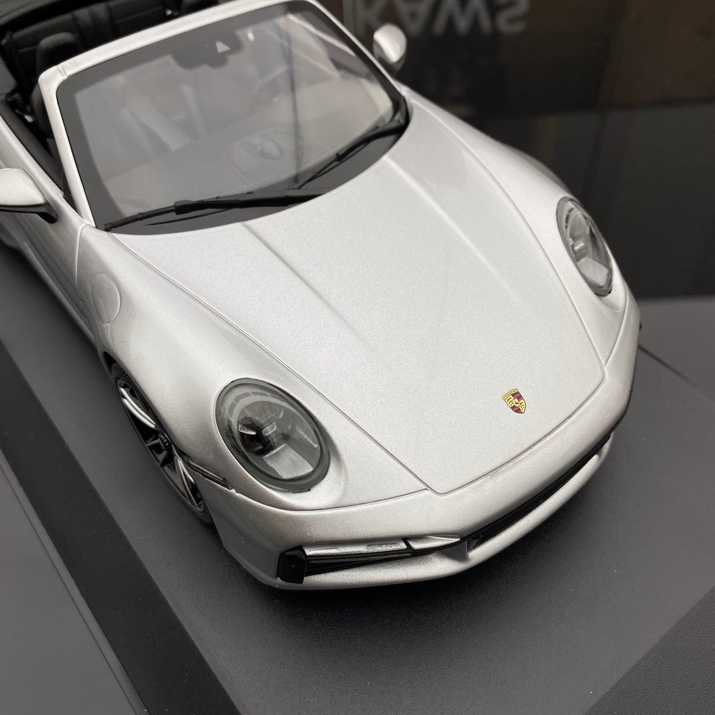 minichamps 1/18 Porsche 911 Turbo Convertible Alloy Closed Car Model
