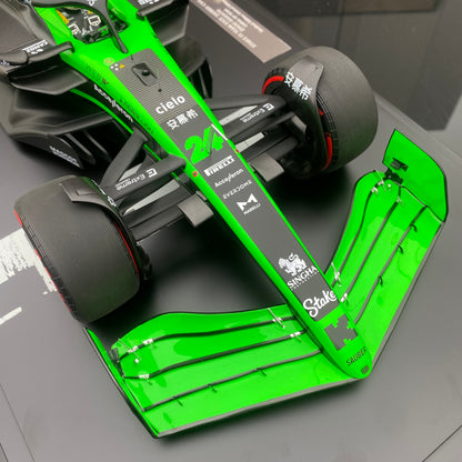 MINICHAMPS 1/12 STAKE F1 TEAMKICK SAUBER C44 Zhou Guanyu 2024 with stop sign black and green paint simulation car model