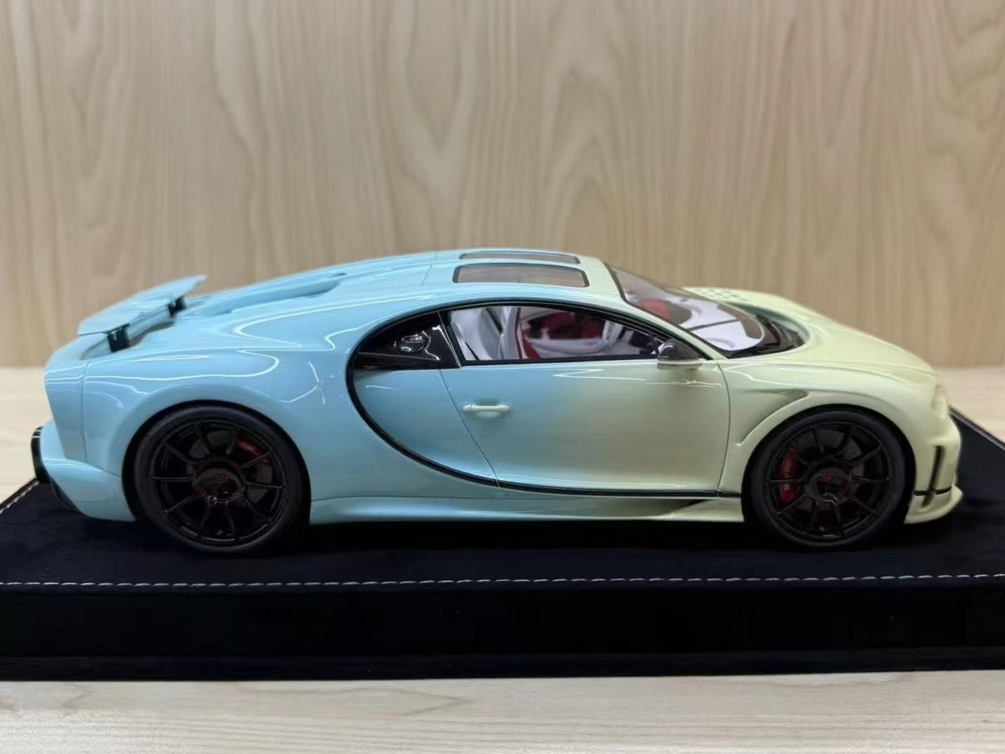 HH Model 1/18 Bugatti Chiron SS ModelCar
