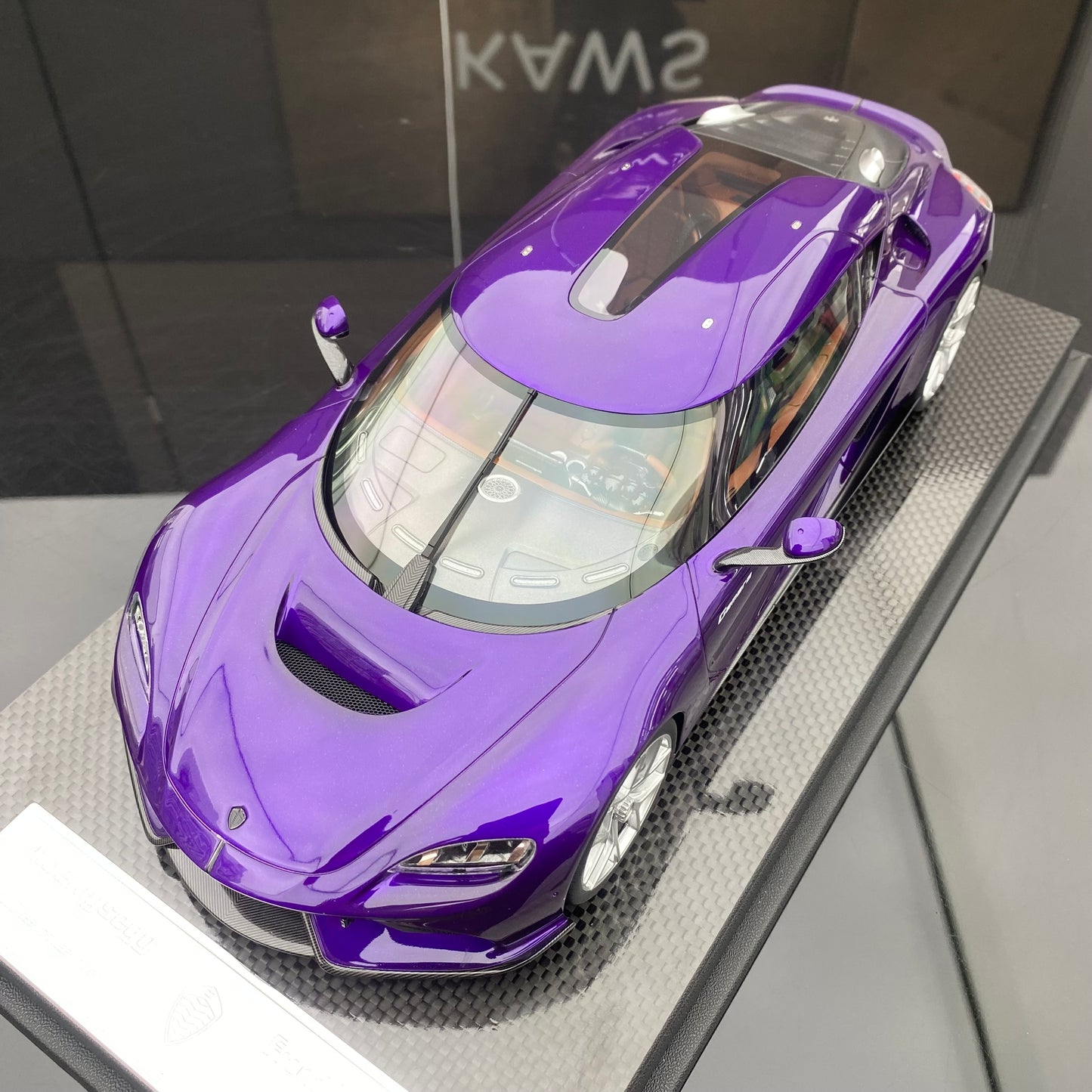 FRONTIART 1/18 Koenigsegg Gemera Purple Limited Edition Car Model Ornaments