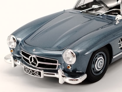 MINICHAMPS 1/18 Mercedes Benz 300SL alloy car model