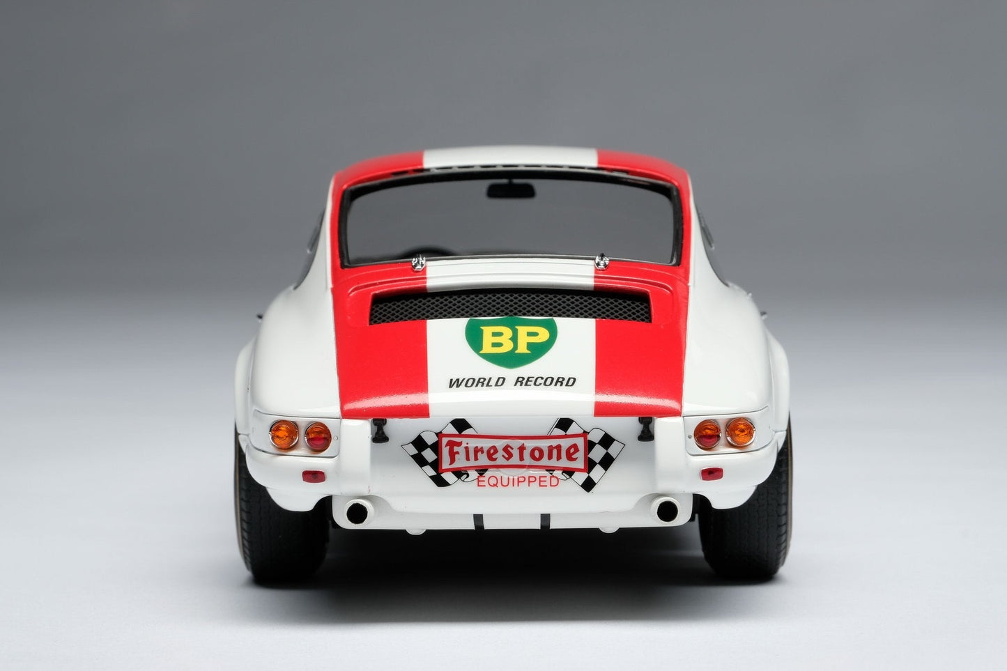 Amalgam 1/18 Porsche 911R 1967 simulation car model collection ornaments