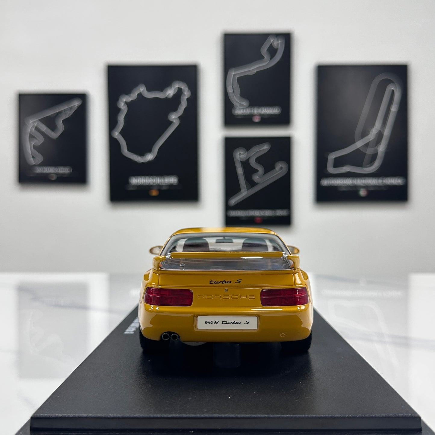 GT Spirit 1/18 Porsche 968 TURBOS Yellow GT947