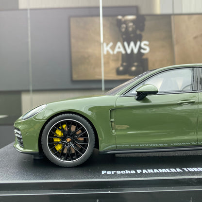 GT Spirit 1/18 Porsche Panamera Turbo S Sport Turismo Model