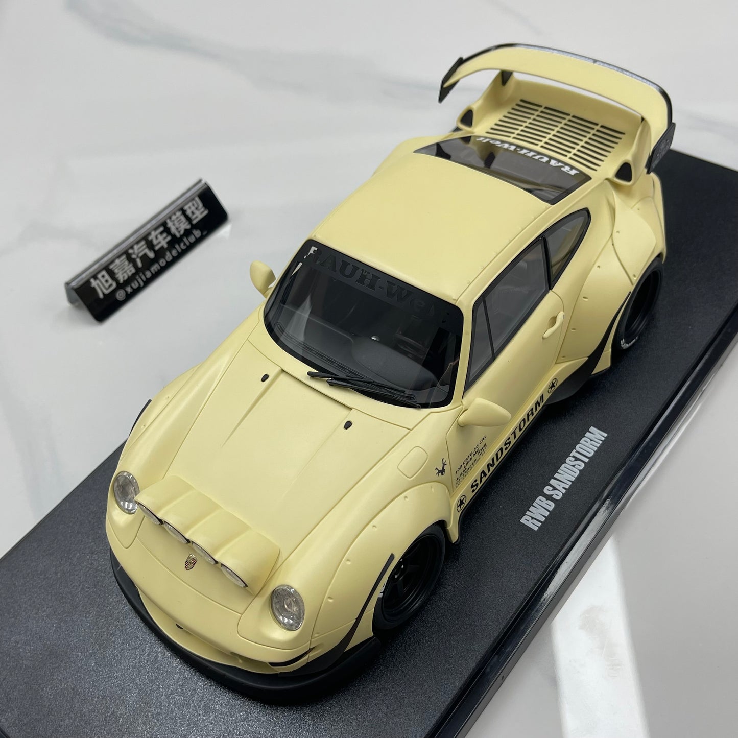 GT Spirit 1/18 Porsche RWB Sandstorm Beige GT566