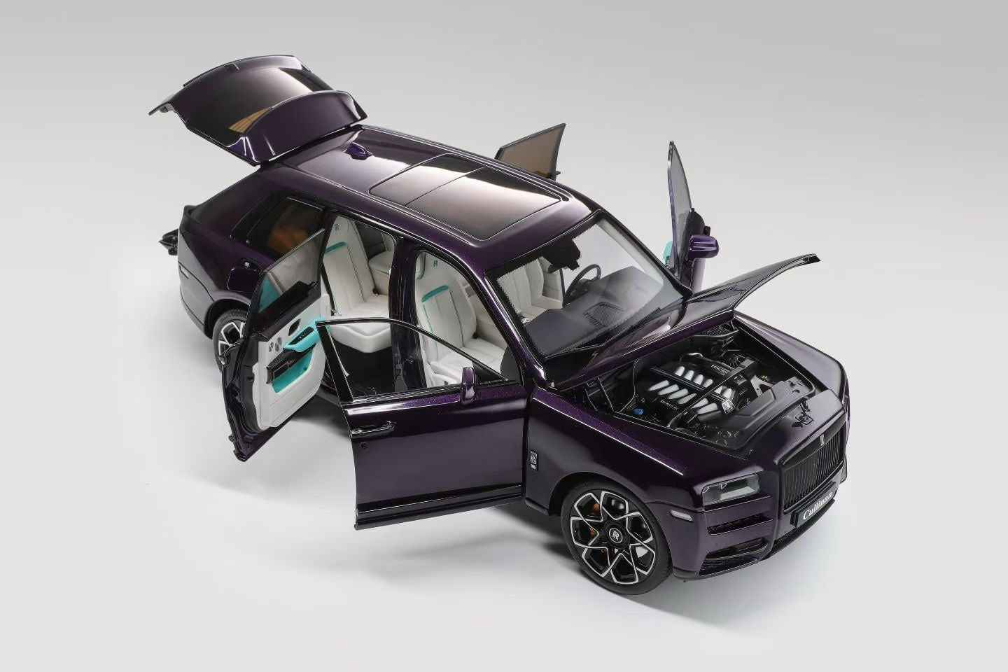 Diecast model, fully opening parts, 1/18 scale, Rolls-Royce Cullinan BB