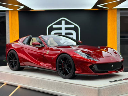 MR 1:18 Ferrari 812 GTS Metallic Red Christmas Special Edition 08/16 DDJ051