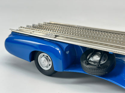 IVY 1/18 Mercedes Benz RENNTRANSPORTER Blue Wonder Blue Alloy Closed Car Model
