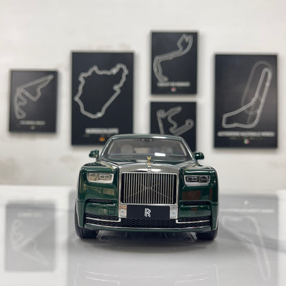 ZP 1/18 Rolls-Royce Phantom VIII (Gold Badge/Luggage Set Edition) – Peninsula Green (ZP117)