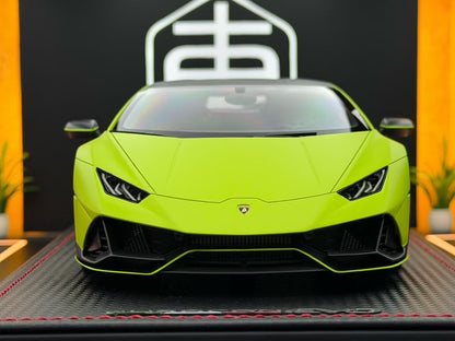 MR 1:18 Lamborghini Huracan Evo Fluo Capsule Verde Shock 24/49 DDJ079
