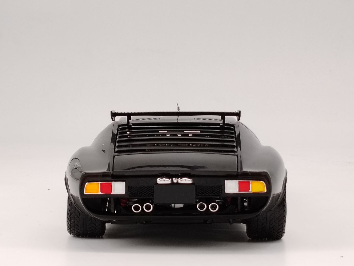 kyosho 1/18 Lamborghini Miura SVR black alloy full open car model KY172