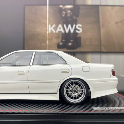 Ignition Model 1/18 Isuzu JZX100 Chaser + Engine Pearl White Limited Edition Car Model Ornament