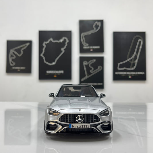 NZG 1/18 Mercedes-AMG C63 S E Performance – Tech Silver (111200055)