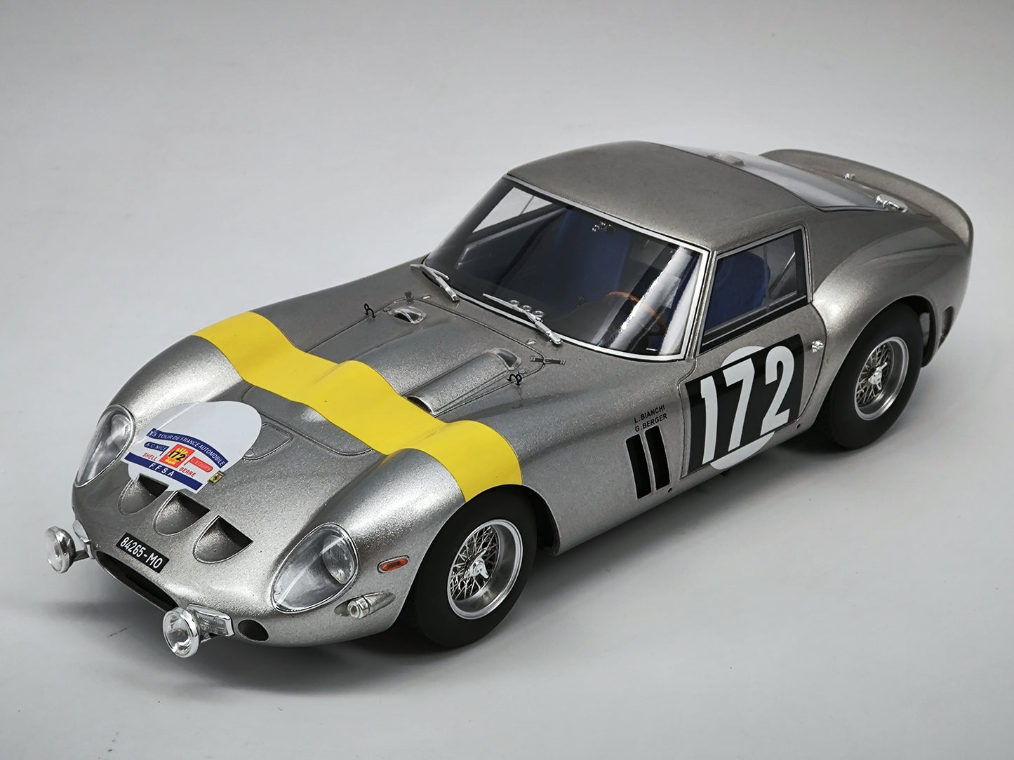 GT Spirit 1/18 Ferrari 250GTO 112 Blue Simulation Car Model Ornaments