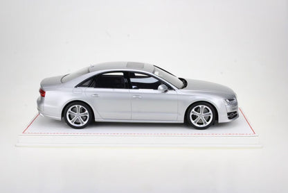 VAV 1/18 Audi S8 2014 Car Model