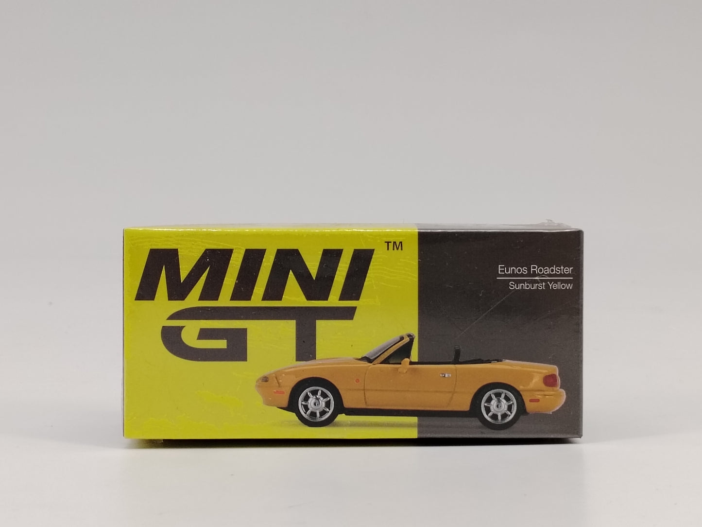 MINIGT 1/64 Mazda EUNOS mx5 Convertible Yellow Alloy Car Model MGT00393