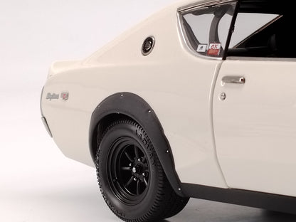 Kyosho 1/18 Nissan skyline 2000 gtr KPGC110 white simulation car model