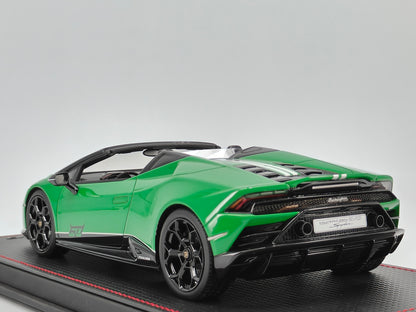MR 1/18 Lamborghini Huracan EVO 60th Anniversary Edition Viper Green Limited Edition Car Model LAMBO037SB