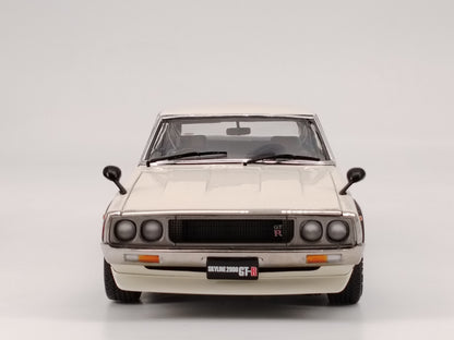 Kyosho 1/18 Nissan skyline 2000 gtr KPGC110 white simulation car model