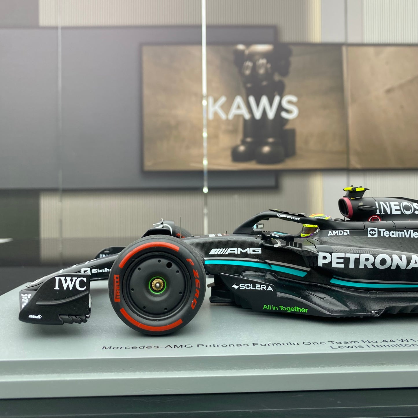 SPARK 1/18 Mercedes-Benz AMG F1 Team W14 2023 British Grand Prix Hamilton Black and Green Paint 18S901