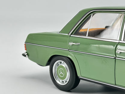 Norev 1/18 Mercedes Benz 200 1982 Light Green Alloy Car Model