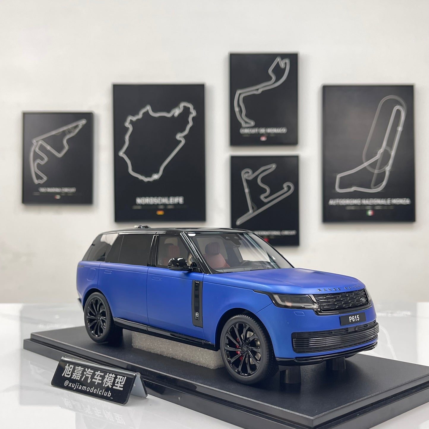 GT Spirit 1/18 Land Rover Range Rover P615 SV Blue GT540