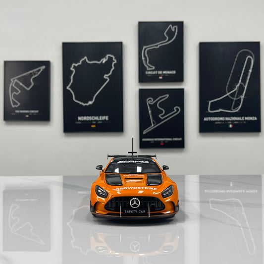 MINICHAMPS 1/18 Mercedes-AMG GT BLACK SERIES SILVERSTONE 2025 Safety Car Orange 110032092