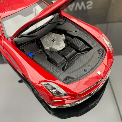 MINICHAMPS 1/18 Mercedes-Benz AMG SLS Black Series Aleación roja Modelo de coche de simulación totalmente abierto Colección de adornos