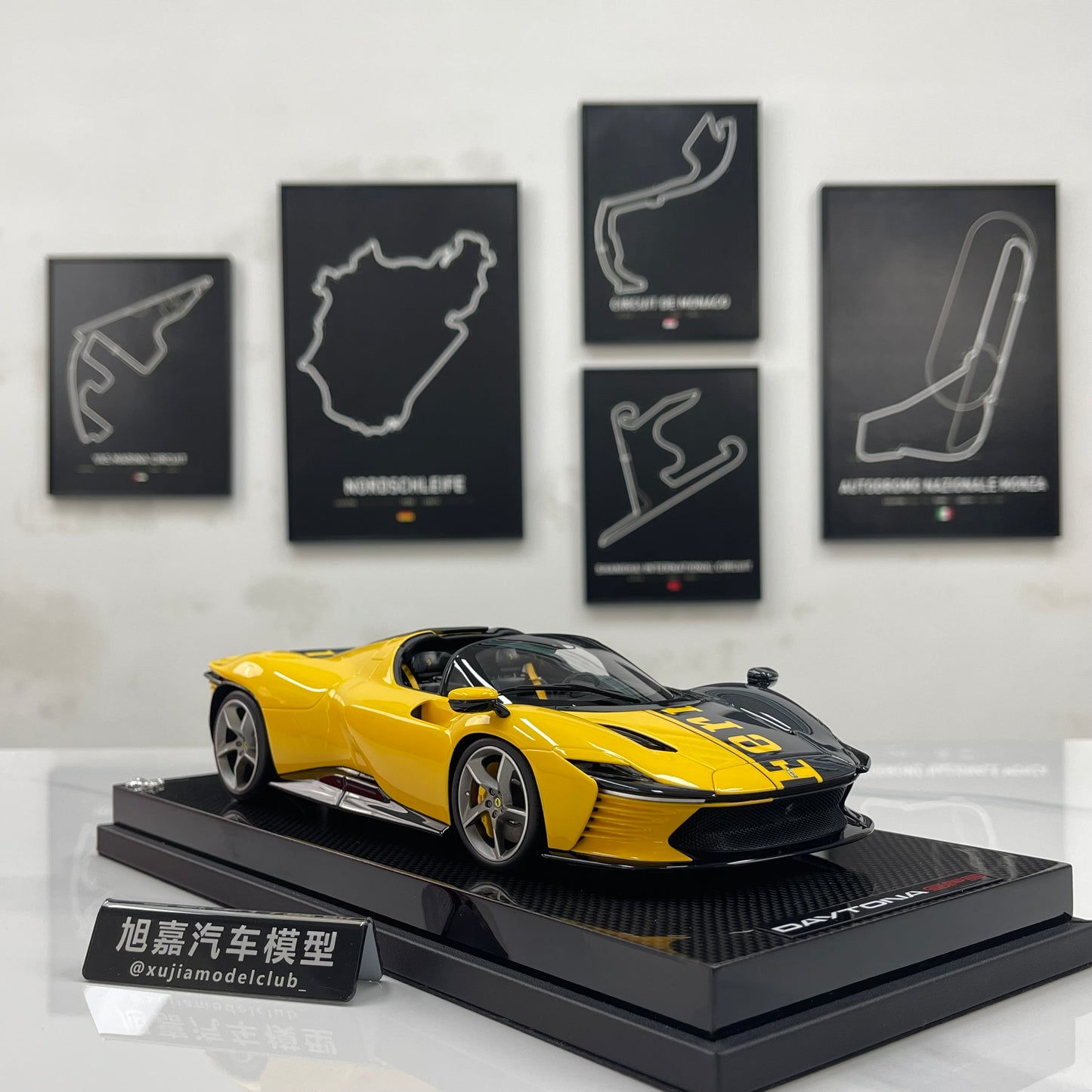 MR 1/18 Ferrari Icona Daytona SP3 Special Edition - Modena Yellow (FE036SE6)