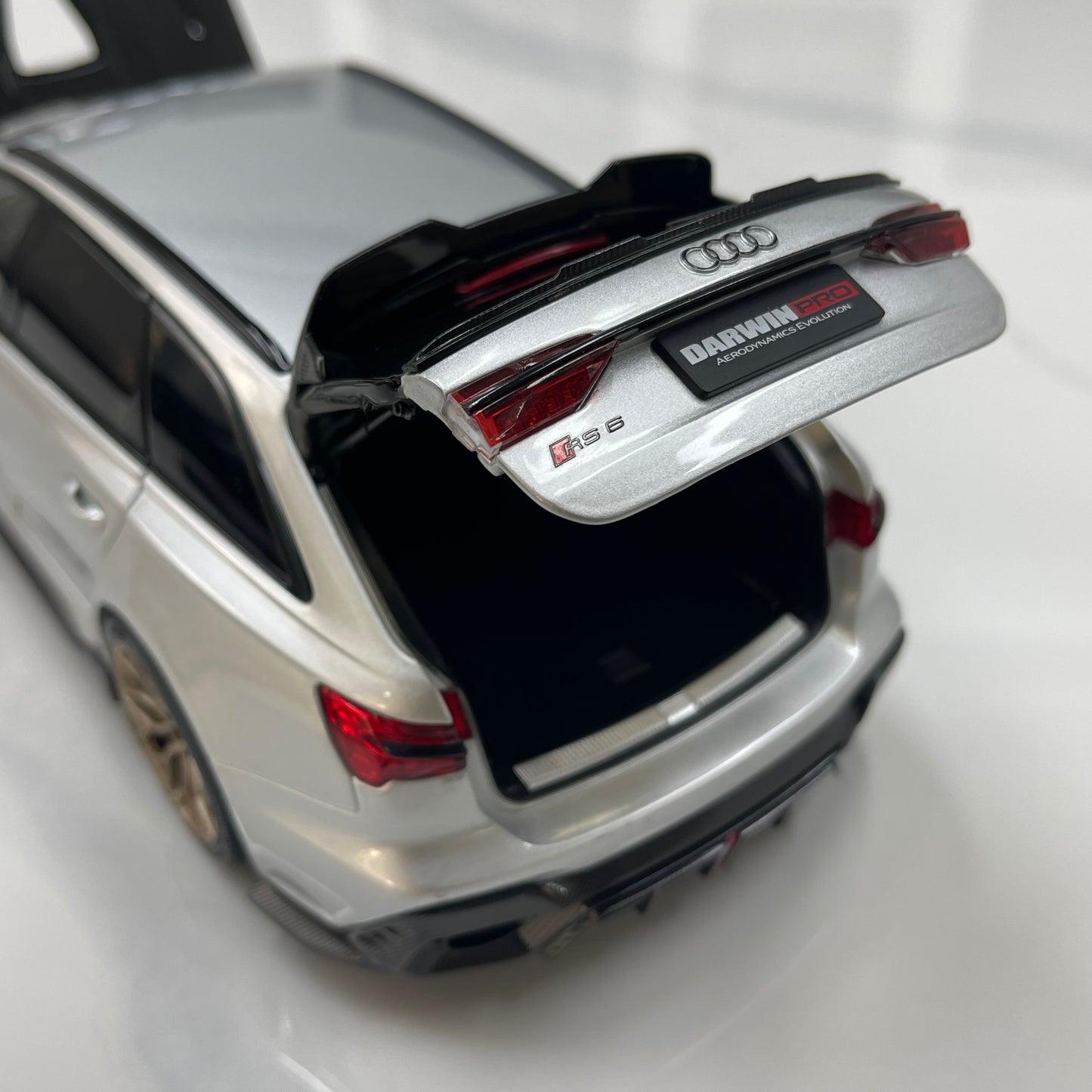 KILO Works 1/18 Audi Darwin RS6 Foil Silver Alloy Fully Open Simulation Model Car