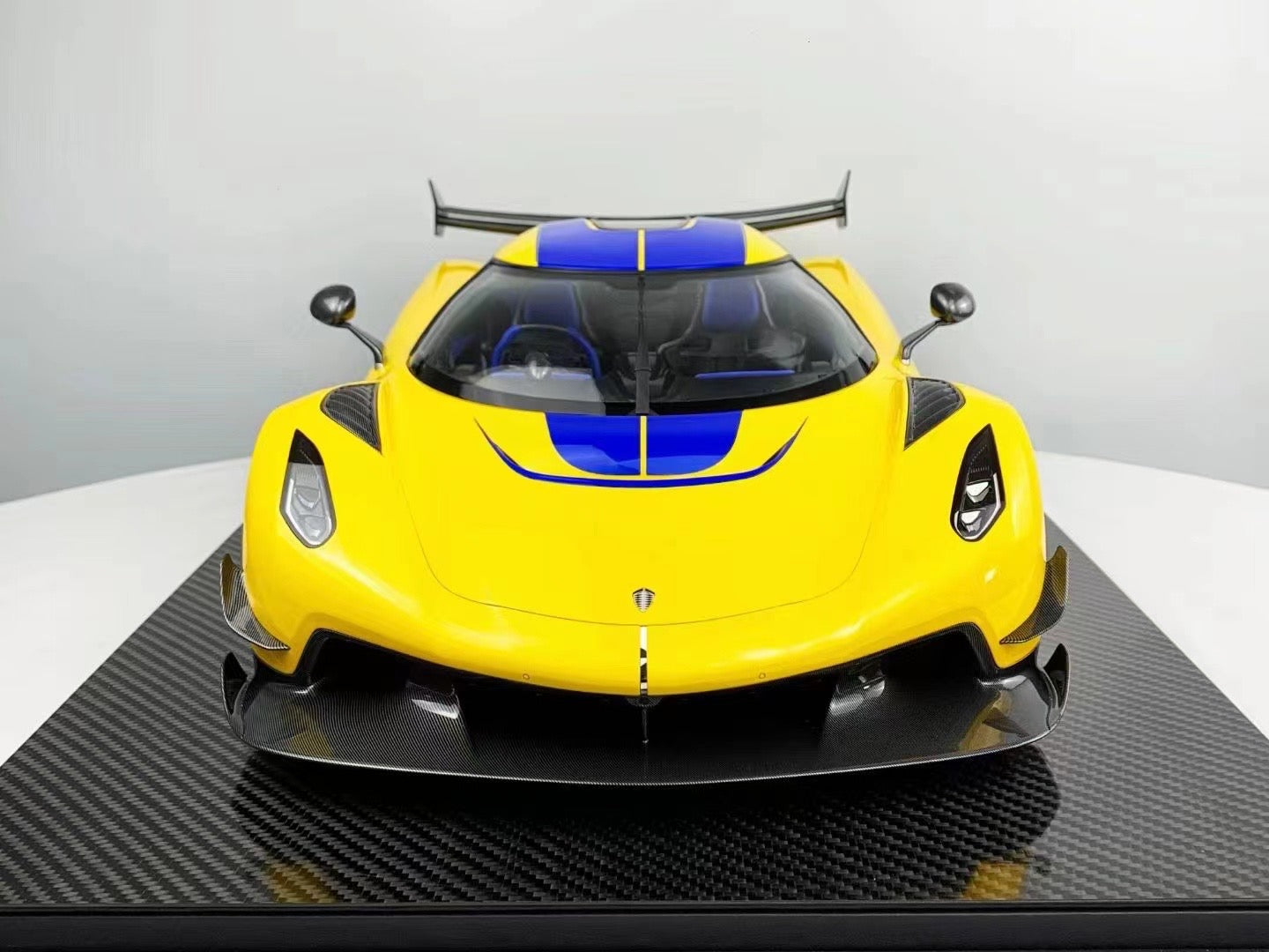 pre-sell Frontiart 1/8 Koenigsegg Jesko Swedish yellow limited edition high-end simulation car model ornaments