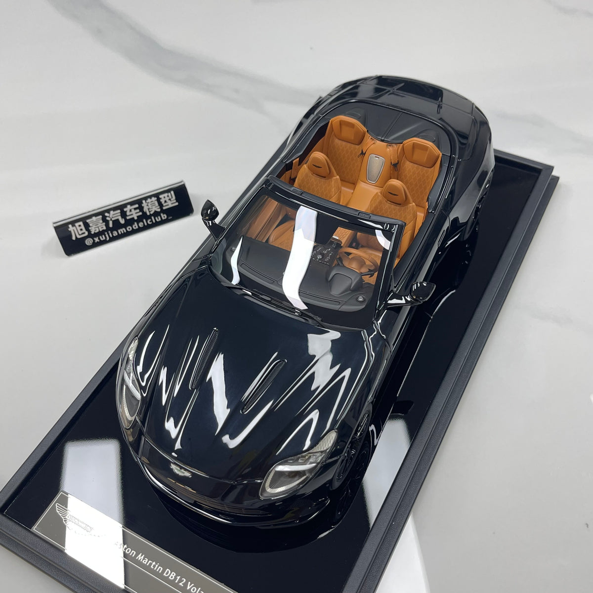 MOTORHELIX 1/18 Aston Martin DB12 Volante Convertible - Ink Black (MH398)
