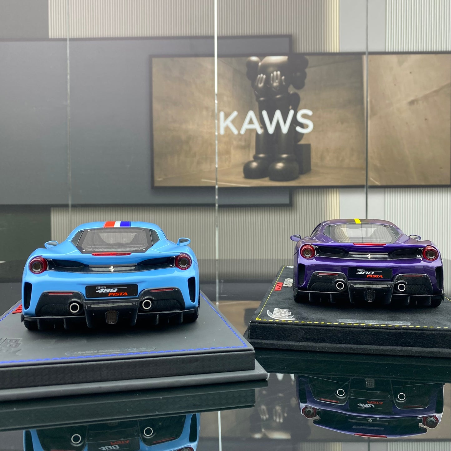 BBR 1/18 Ferrari 488 pista Hong Kong purple limited edition car model ornament