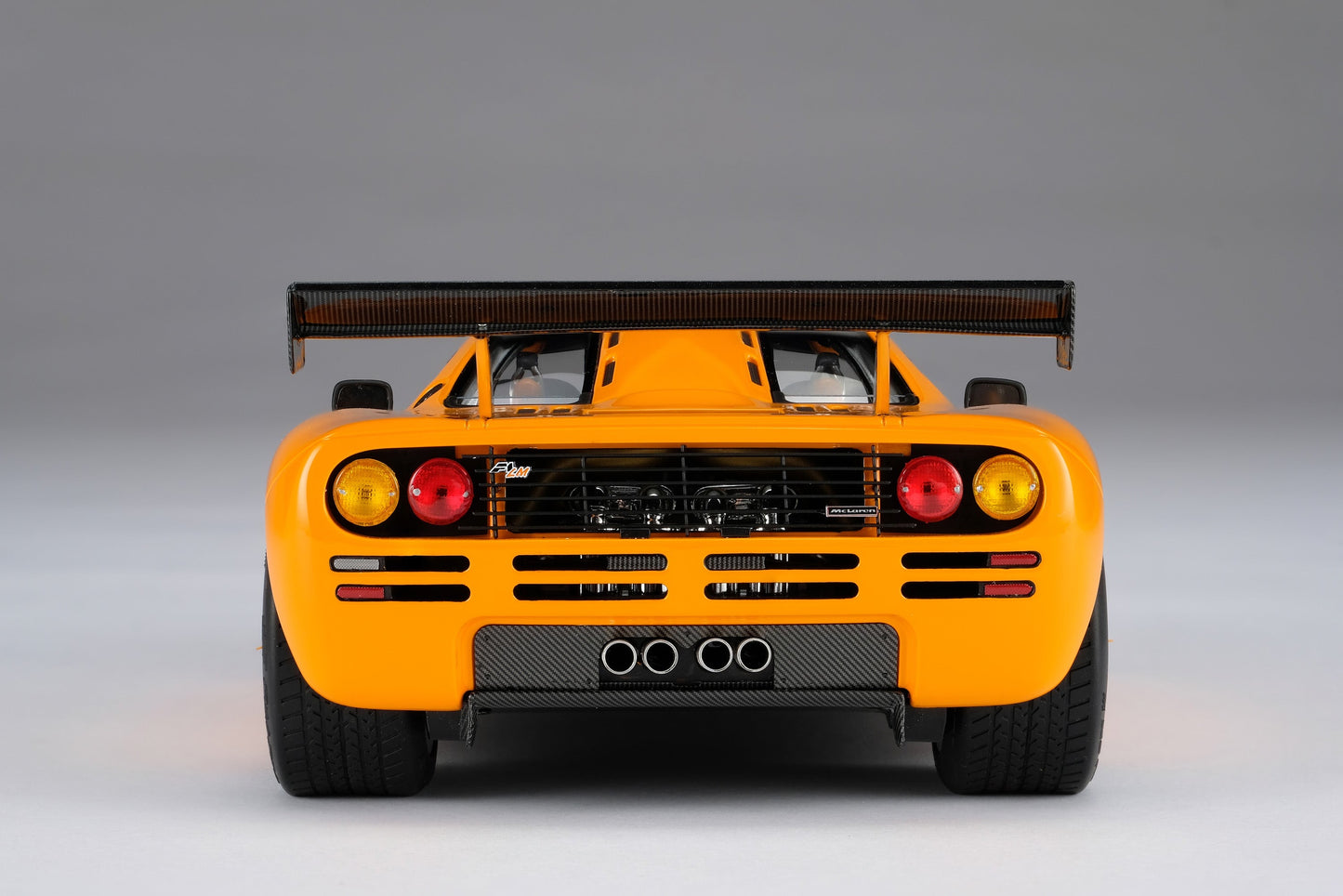 Amalgam 1/18 McLaren F1LM yellow simulation car model birthday gift ornament