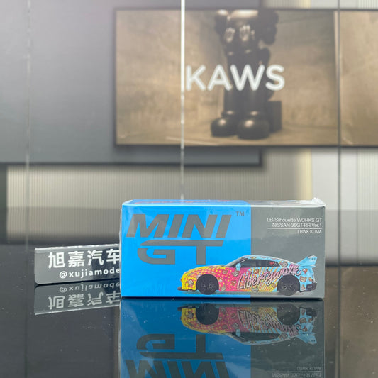 MINIGT 1/64 #742 NISSAN GTR R35 alloy car model